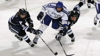 开云体育在线登录-东亚杯国足战平 球员心态调整受关注，东亚杯国足大名单